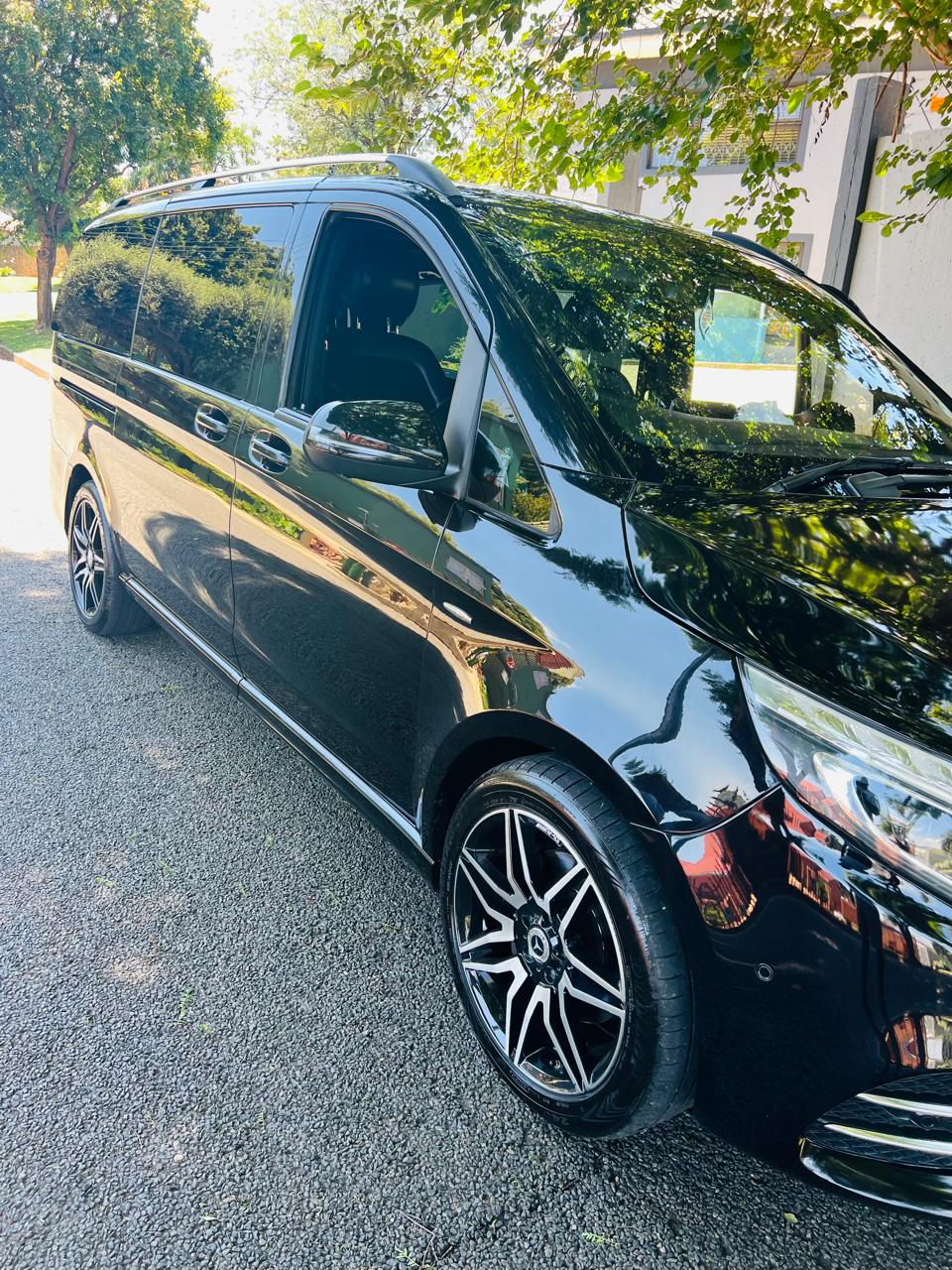 Black V-Class detailed shot