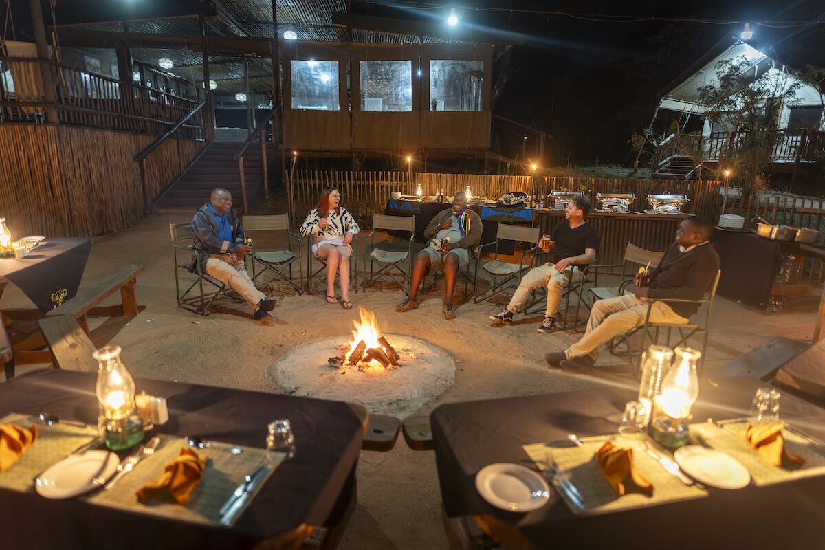 Buffalo Rock Safari Camp luxury safari lodge in the Manyeleti