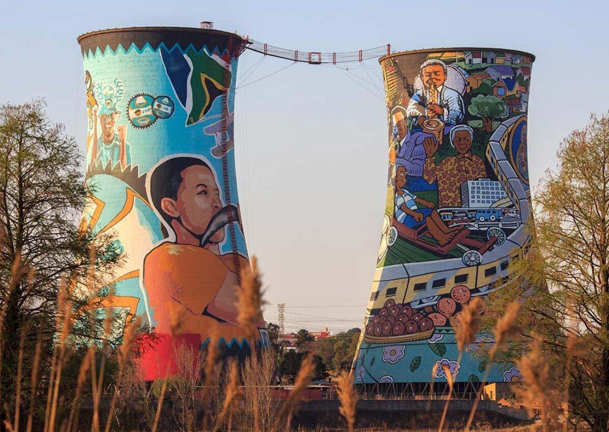 Orlando Towers Soweto private tour photo stop